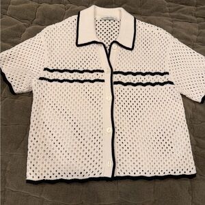 Abercrombie & Fitch Cream and Black Knit Sweater